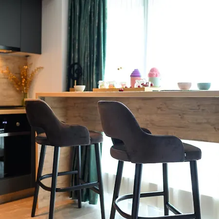 Ξενοδοχείο με διαμερίσματα Lemonapartments 4*